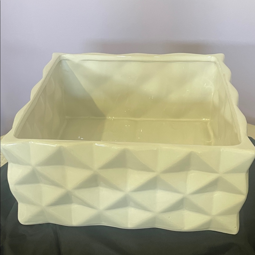 Textured Ceramic Square Planter in white